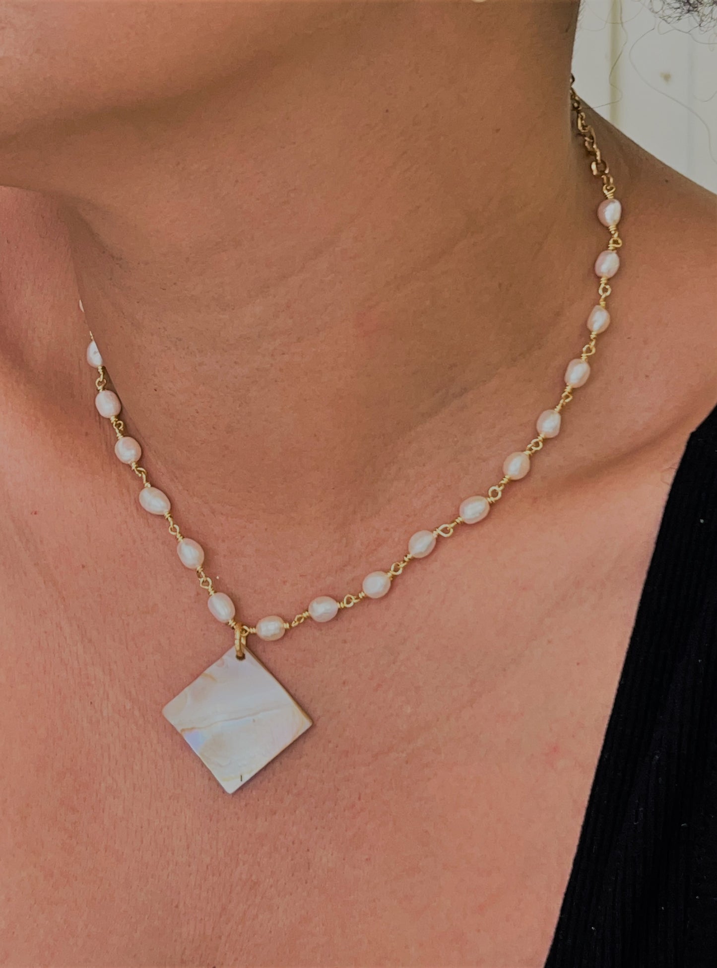 Collar Mary