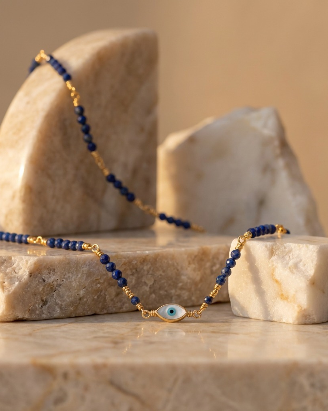 Collar Ojo Turco